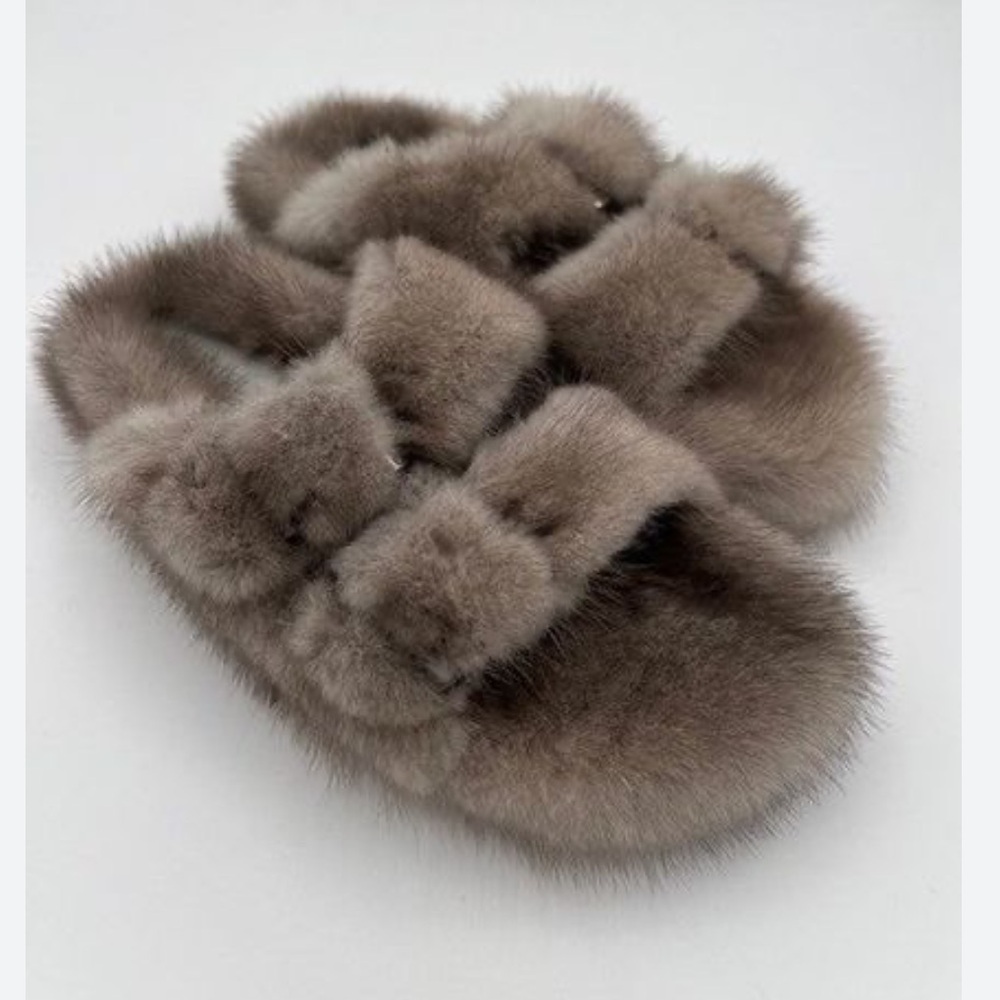 Hipchik Couture Slippers Size 39 ***